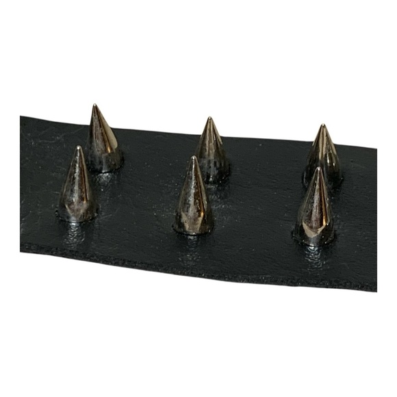 Adustable Spiked Metal-Punk Leather Cuff - Picture 4 of 6
